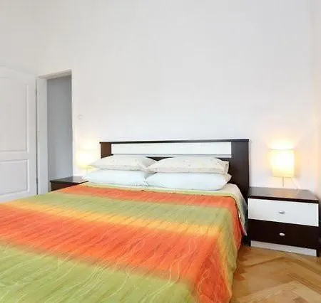 Ferienapartment Mit Balkon Fuer Fuenf Personen * Gornji Karin