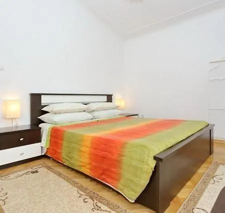 Apartamento Ferienapartment Mit Balkon Fuer Fuenf Personen