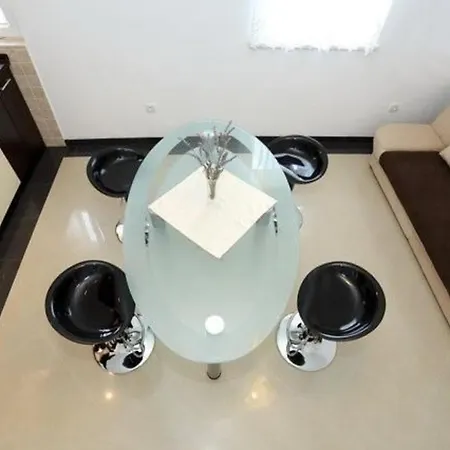 아파트 Ferienapartment Mit Balkon Fuer Fuenf Personen *