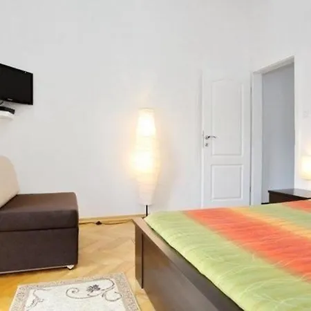아파트 Ferienapartment Mit Balkon Fuer Fuenf Personen *